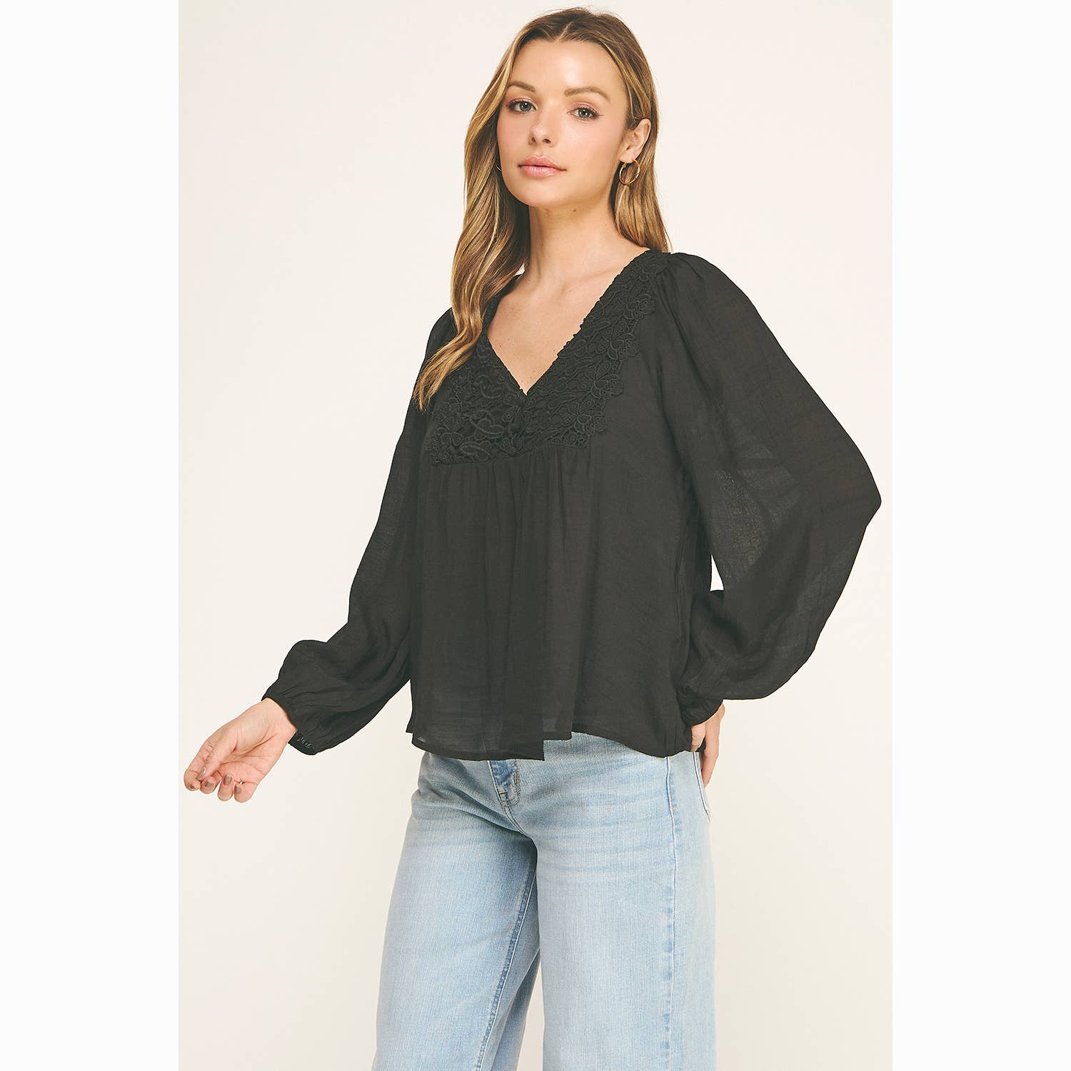 BOHO LACE V-NECK FLOWY BLOUSE